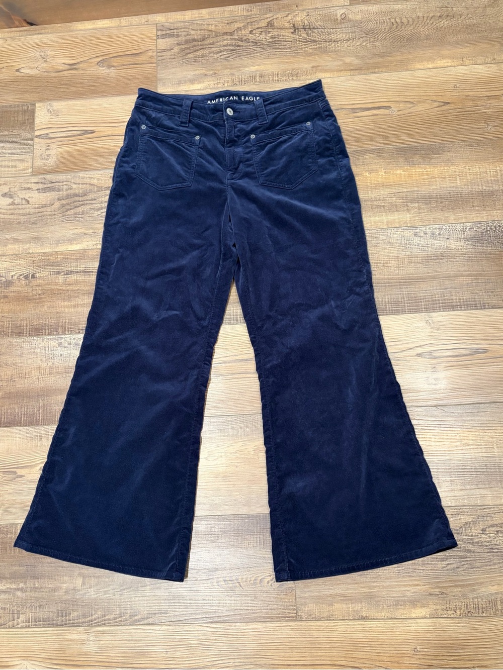 American Eagle Outfitters Navy Blue Corduroy high rise flare  Pants‎ 10 Short